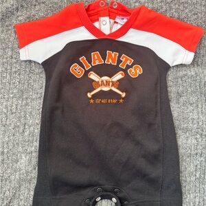 San Francisco Giants Baby Romper | MLB Official | 12M | Snap Closure